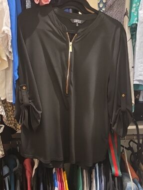 Ellen Tracy Black Satin-Look Zip Front Blouse